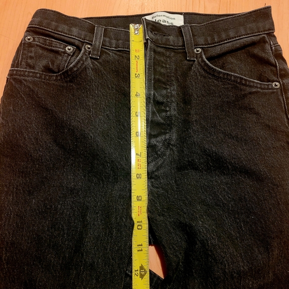 Reformation jeans, size 26, black, high rise crop - Picture 5 of 10